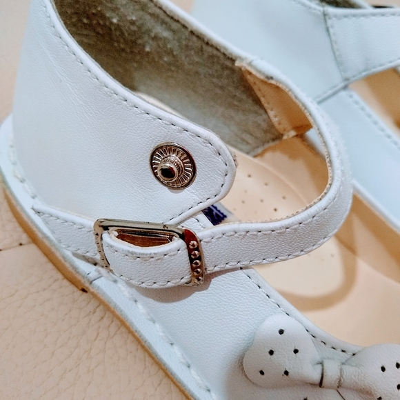 Sold - Picture 6 of 8